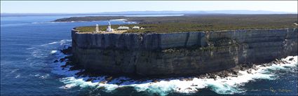 Point Perpendicular Lighthouse - NSW (PBH4 00 9876)